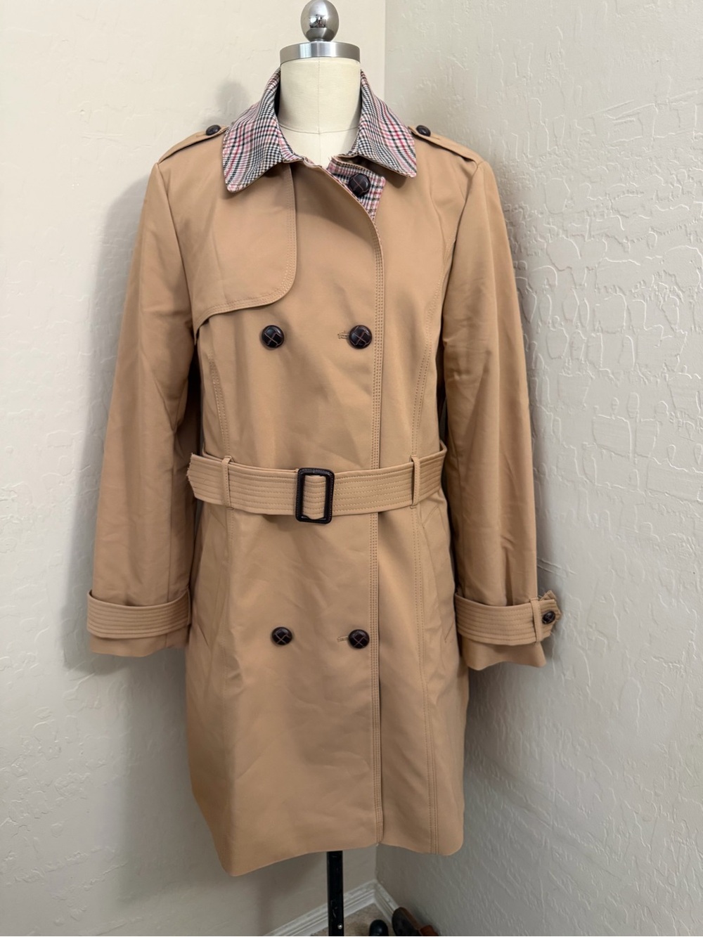 Express Women's Taupe Double-Breasted Trench Coat with Plaid Lining